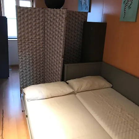 Host Bell Rooms&suites Хостел Лиссабон